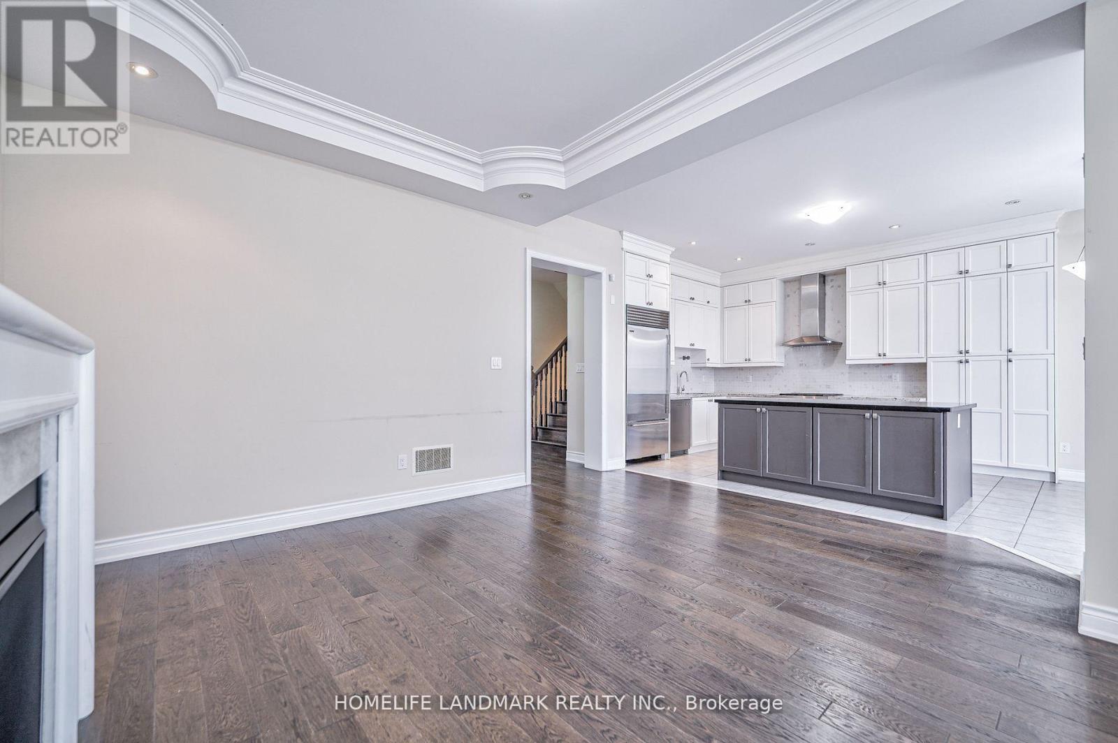 31 Angus Glen Boulevard, Markham (Angus Glen), Ontario  L6C 0X9 - Photo 17 - N12867656