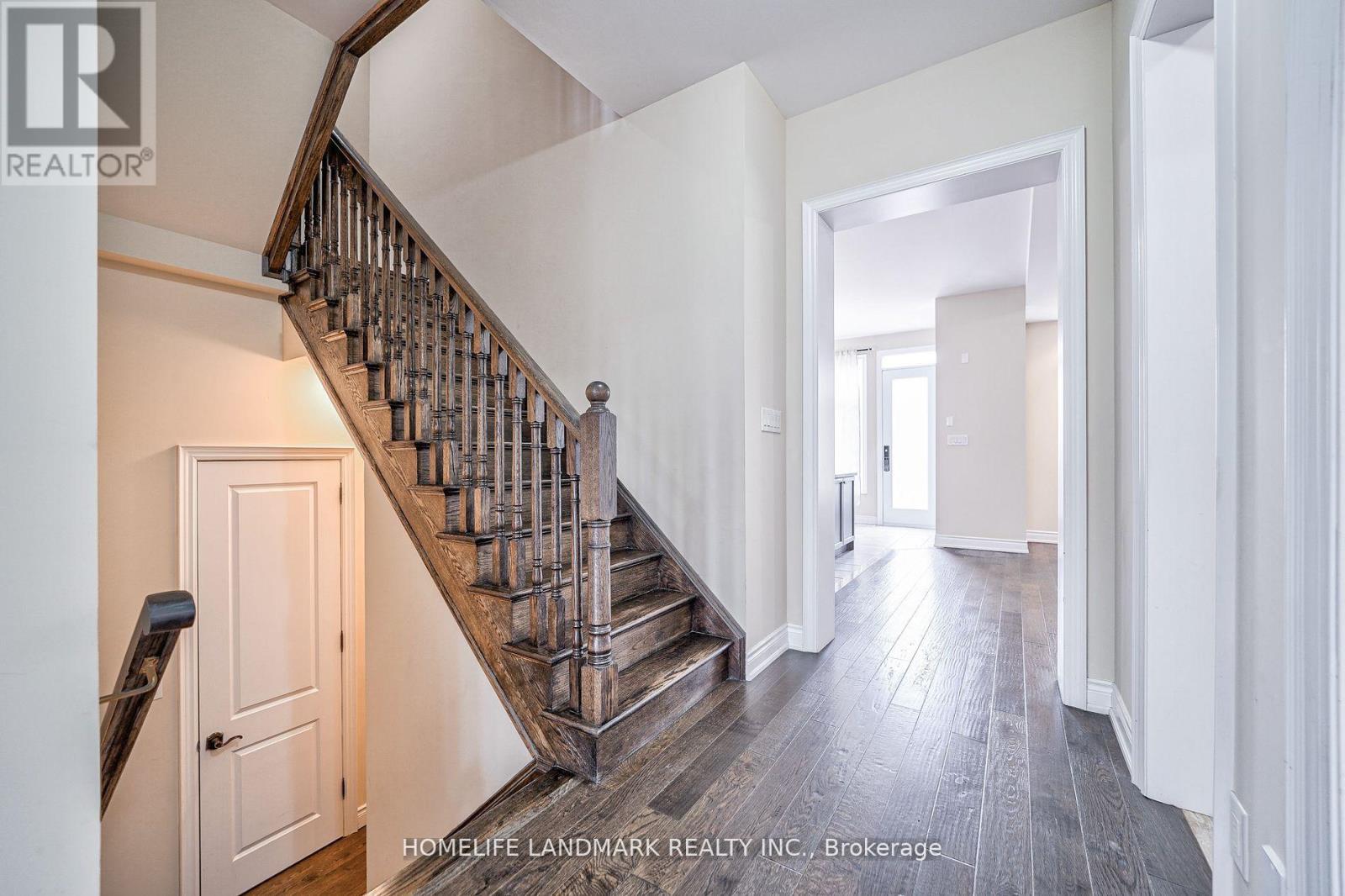 31 Angus Glen Boulevard, Markham (Angus Glen), Ontario  L6C 0X9 - Photo 20 - N12867656