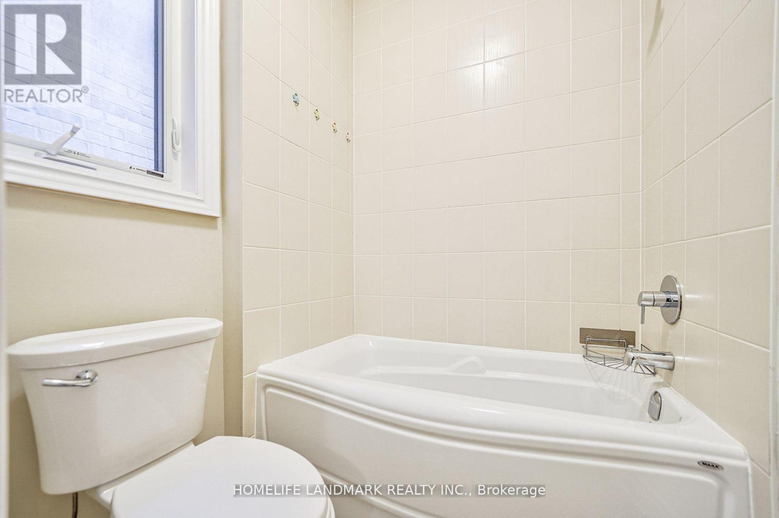 31 Angus Glen Boulevard, Markham (Angus Glen), Ontario  L6C 0X9 - Photo 26 - N12867656