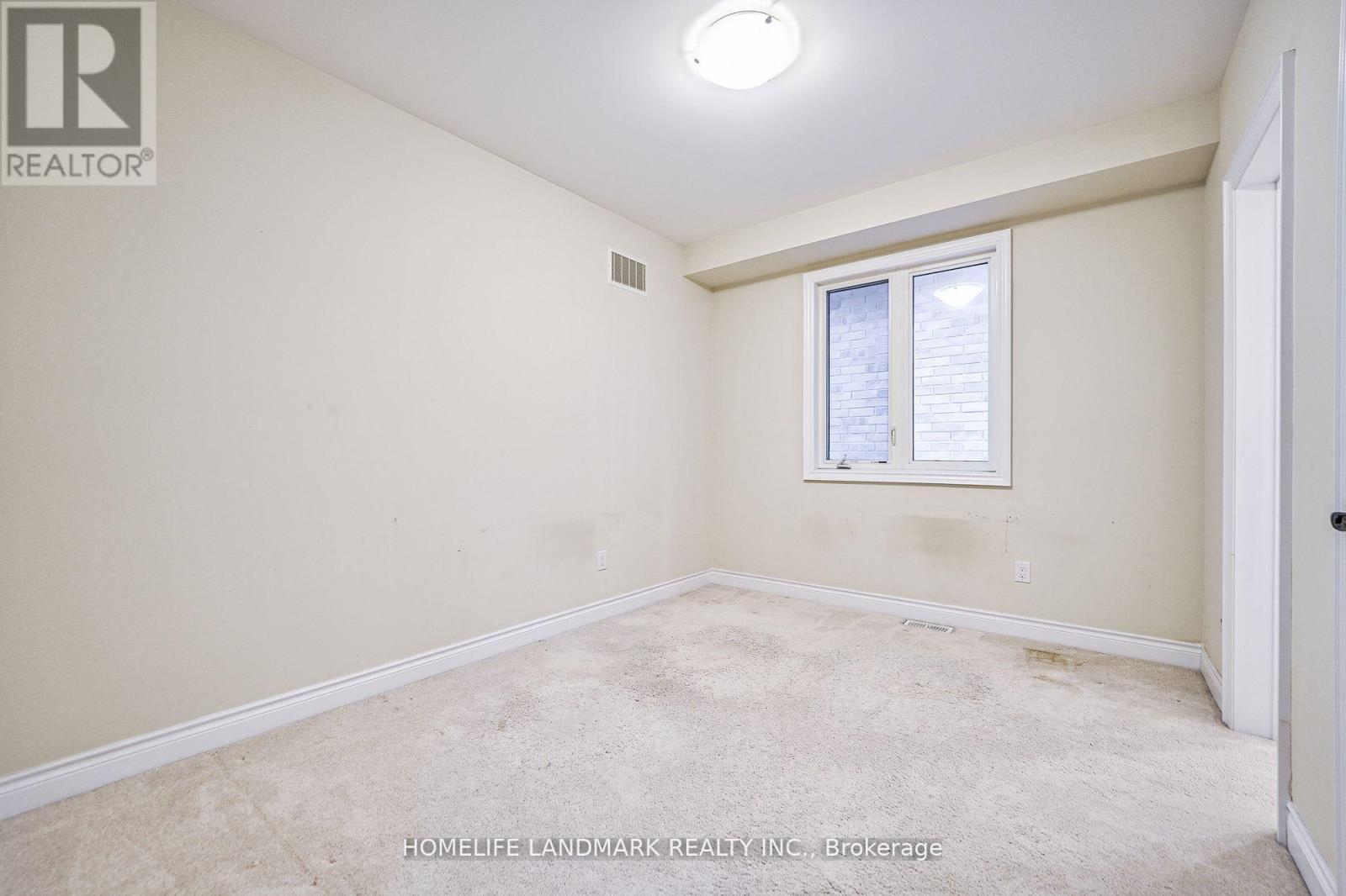 31 Angus Glen Boulevard, Markham (Angus Glen), Ontario  L6C 0X9 - Photo 27 - N12867656