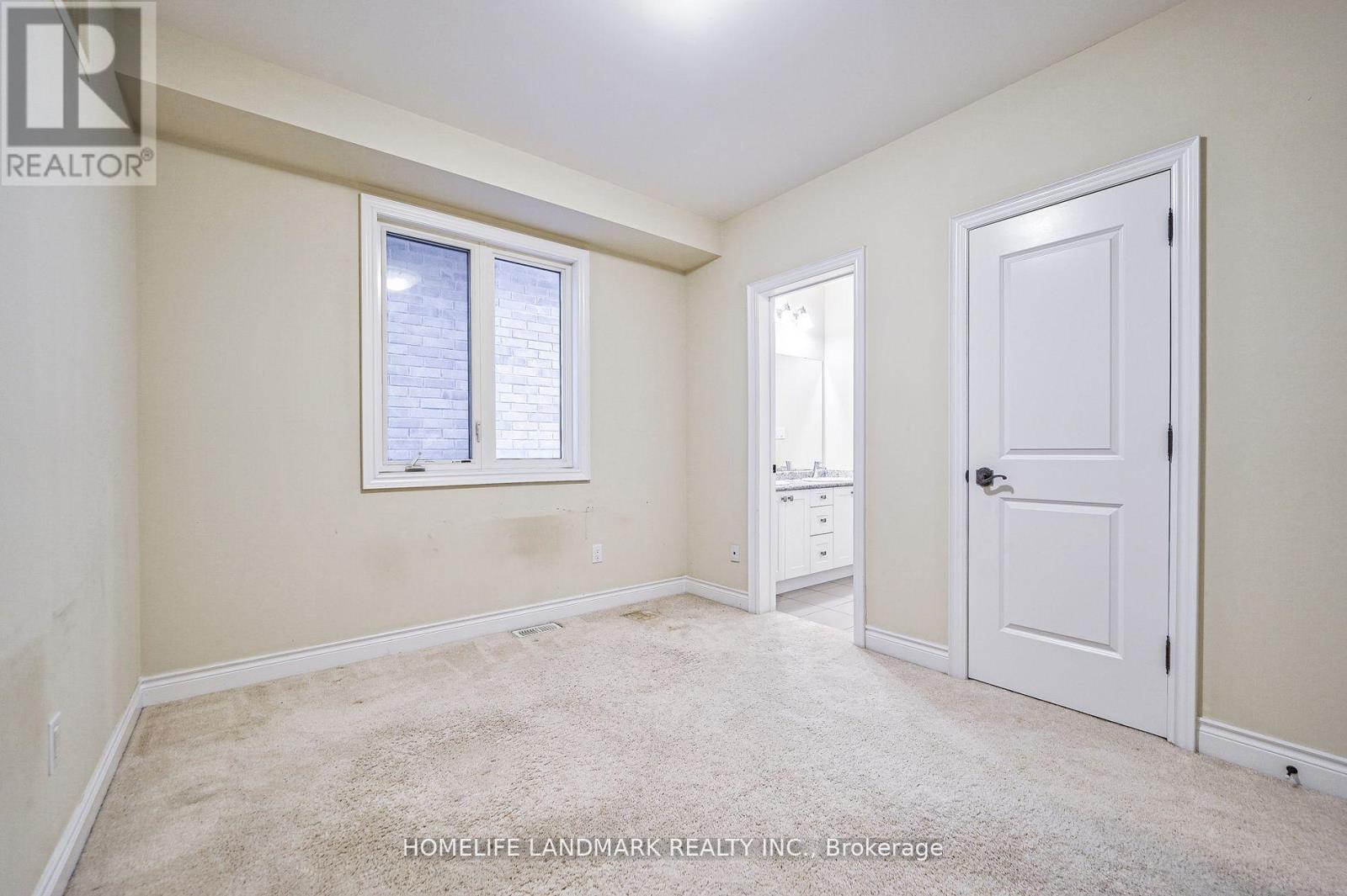 31 Angus Glen Boulevard, Markham (Angus Glen), Ontario  L6C 0X9 - Photo 28 - N12867656