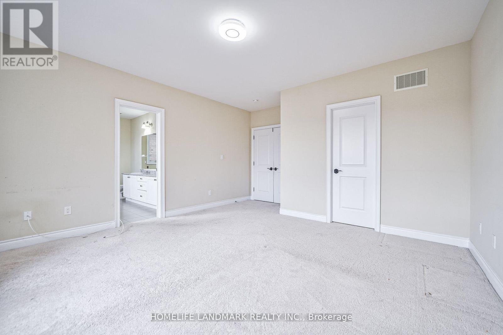 31 Angus Glen Boulevard, Markham (Angus Glen), Ontario  L6C 0X9 - Photo 31 - N12867656