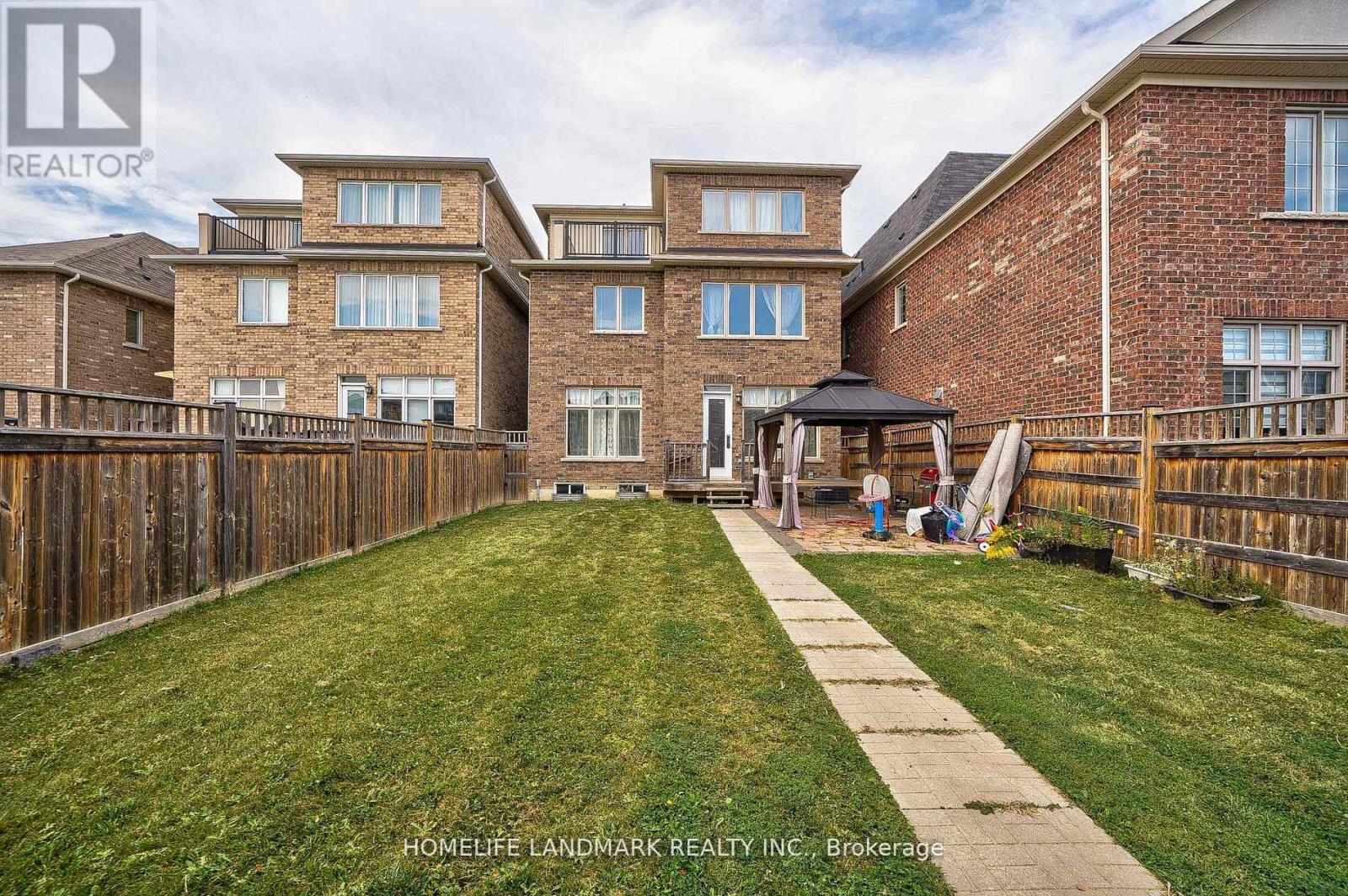 31 Angus Glen Boulevard, Markham (Angus Glen), Ontario  L6C 0X9 - Photo 40 - N12867656