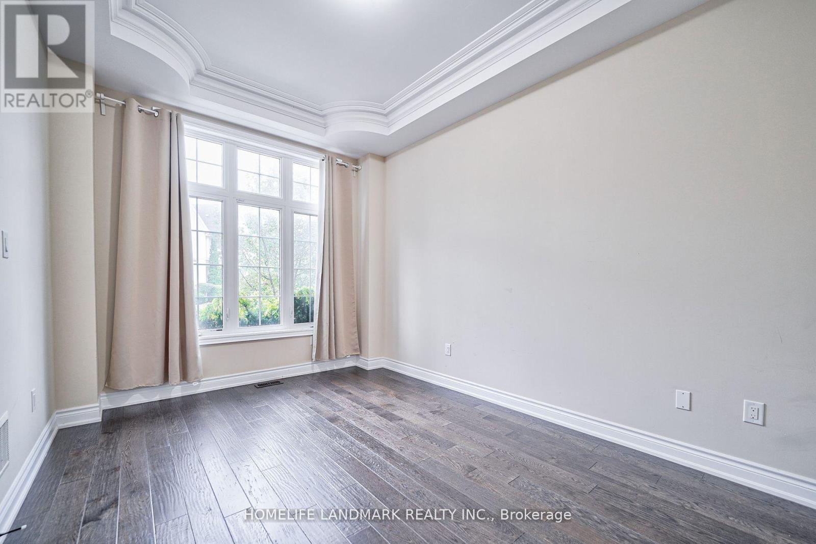 31 Angus Glen Boulevard, Markham (Angus Glen), Ontario  L6C 0X9 - Photo 7 - N12867656