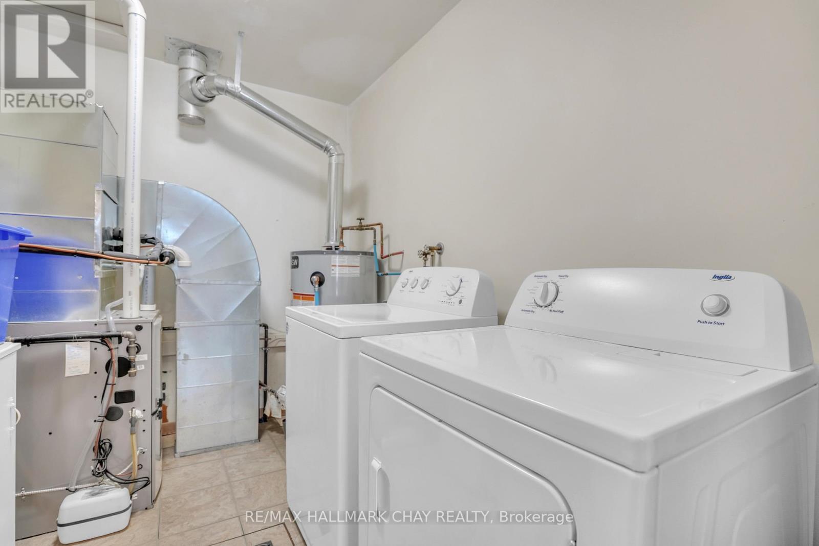 25 Tarbush Avenue, Essa, Ontario  L0M 1B3 - Photo 12 - N12867744