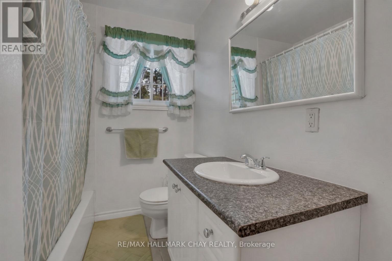 25 Tarbush Avenue, Essa, Ontario  L0M 1B3 - Photo 14 - N12867744