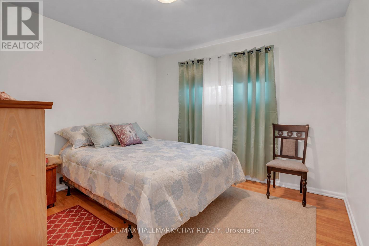 25 Tarbush Avenue, Essa, Ontario  L0M 1B3 - Photo 18 - N12867744