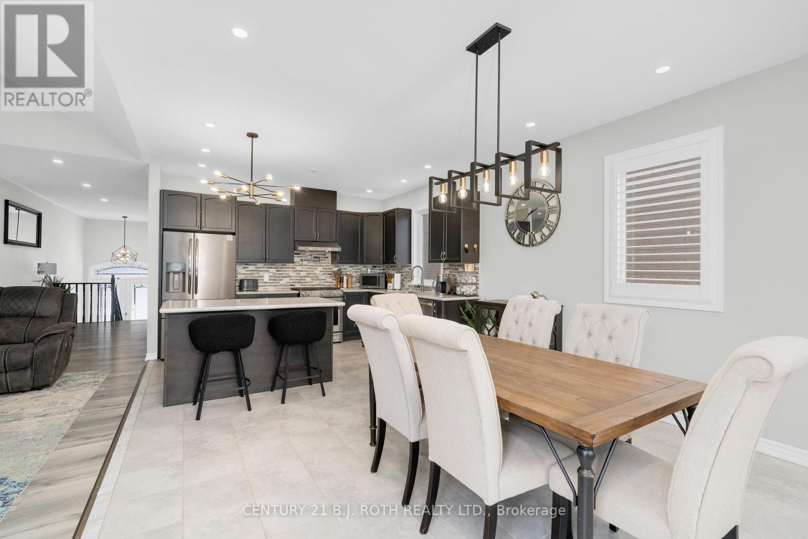 16 Cristiano Avenue, Wasaga Beach, Ontario  L9Z 0H5 - Photo 18 - S12867666