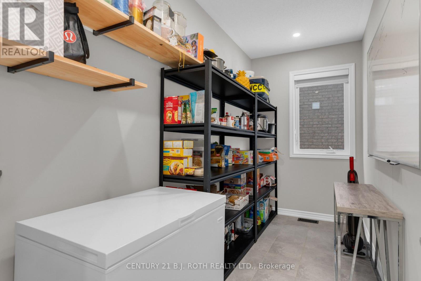 16 Cristiano Avenue, Wasaga Beach, Ontario  L9Z 0H5 - Photo 30 - S12867666