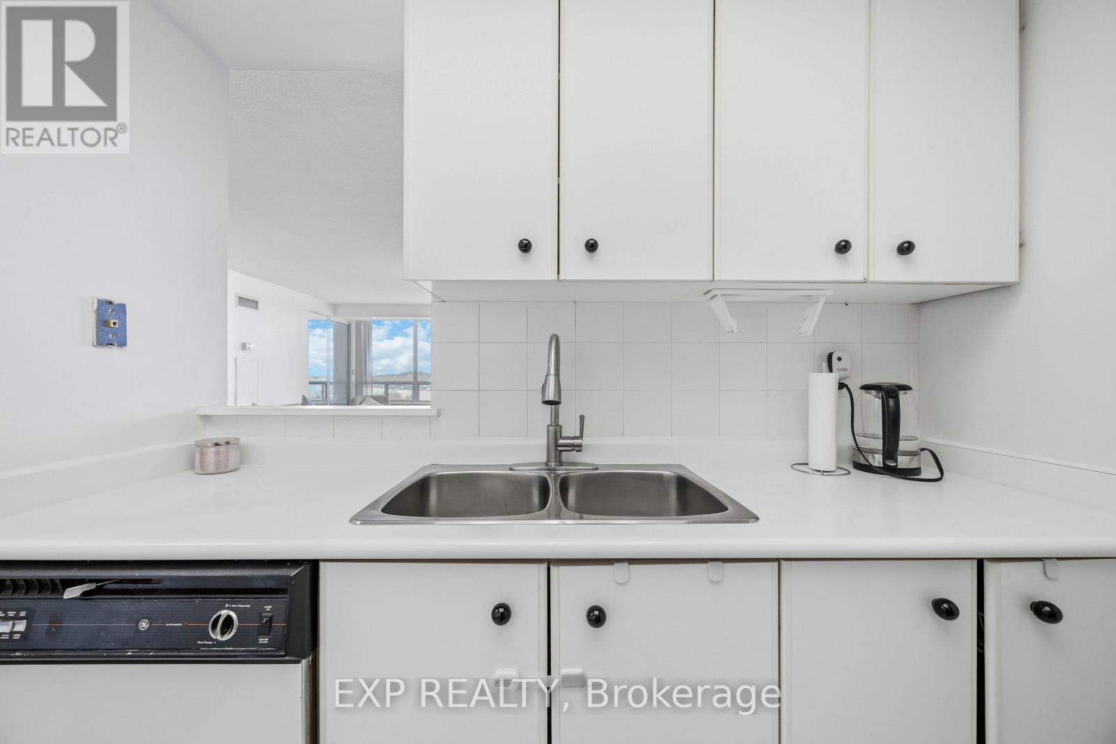 884 - 1 Greystone Walk Drive, Toronto, Ontario  M1K 5J3 - Photo 20 - E12864358