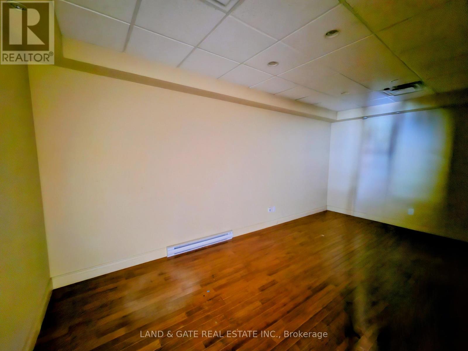 101 - 74 Simcoe Street S, Oshawa (Central), Ontario  L1H 4G6 - Photo 4 - E12207289