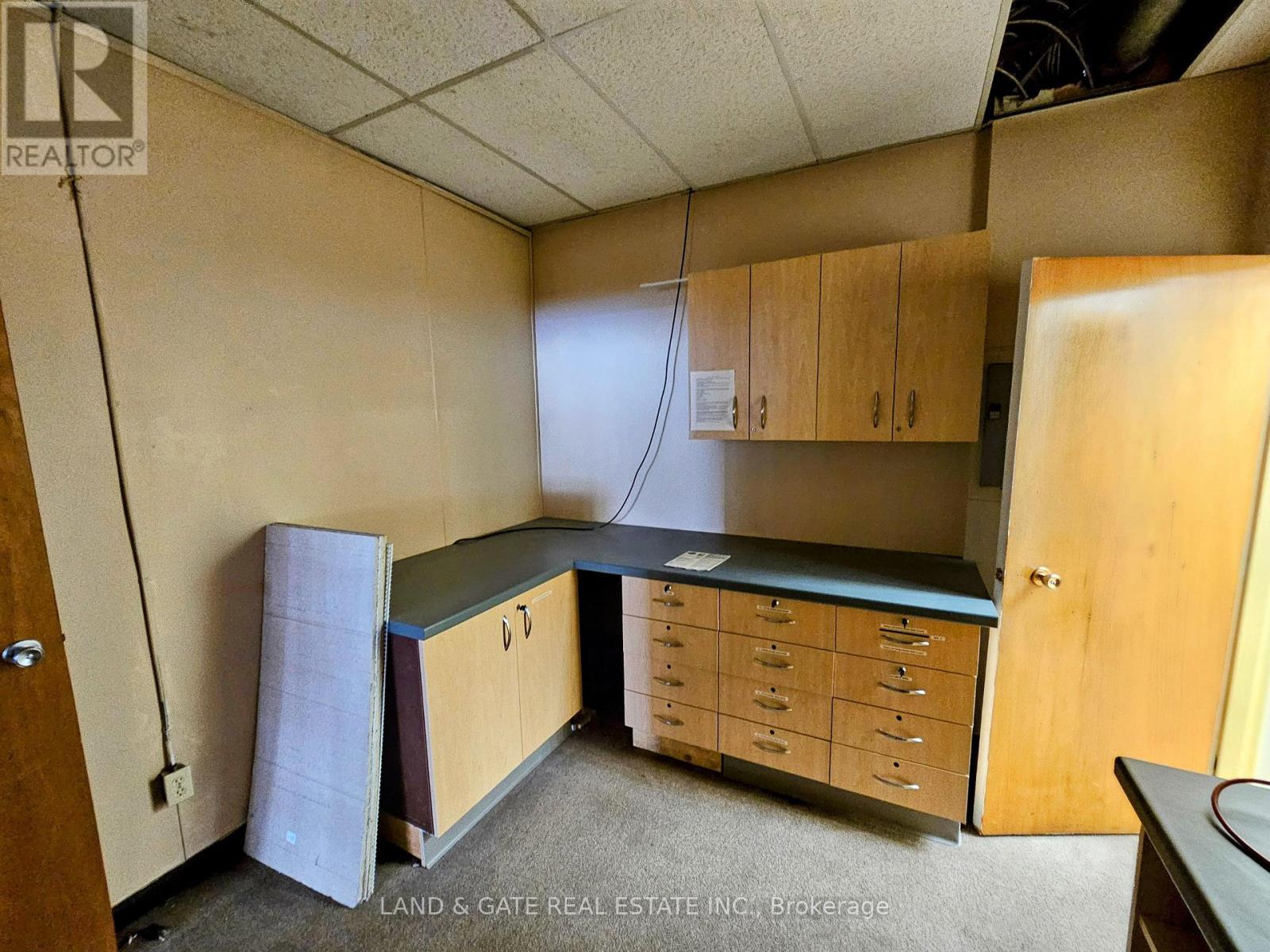 101 - 74 Simcoe Street S, Oshawa (Central), Ontario  L1H 4G6 - Photo 7 - E12207289