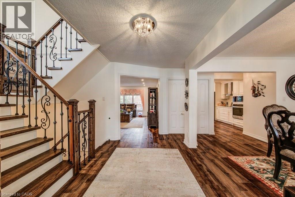 342 Wyecroft Boulevard, Waterloo, Ontario  N2T 1X8 - Photo 2 - 40810522