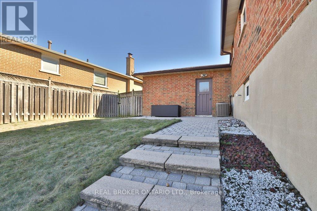 273 Oriole Court, Milton, Ontario  L9T 3R3 - Photo 28 - W12867732