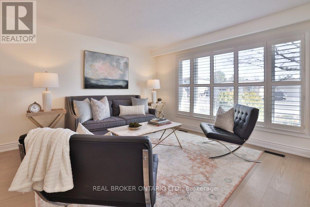 273 Oriole Court, Milton, Ontario  L9T 3R3 - Photo 9 - W12867732