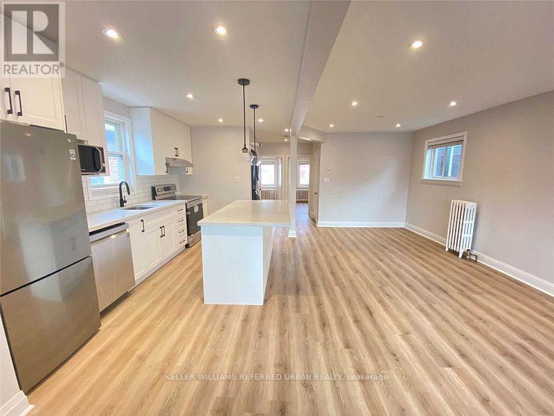 Main Flr - 27 Snider Avenue, Toronto, Ontario  M6E 4R8 - Photo 3 - W12867760