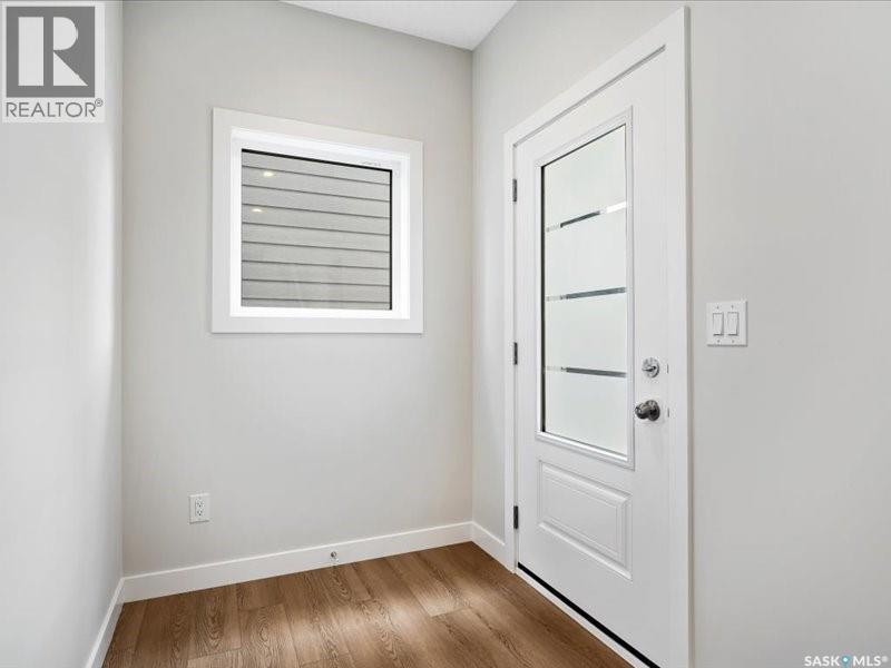 107 Katz Avenue, Saskatoon, Saskatchewan  S7V 1S9 - Photo 2 - SK029829