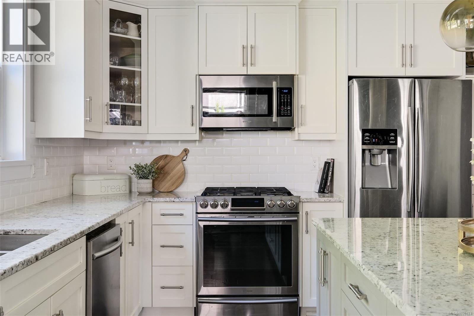 856 Hayden Pl, Mill Bay, British Columbia  V0R 2P3 - Photo 12 - 1028174