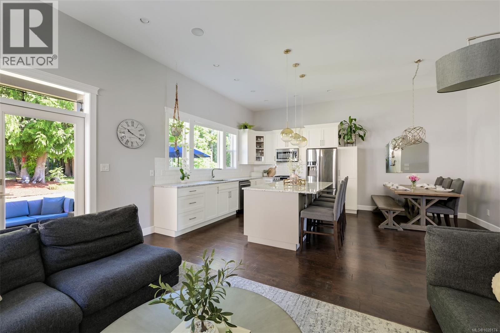 856 Hayden Pl, Mill Bay, British Columbia  V0R 2P3 - Photo 10 - 1028174