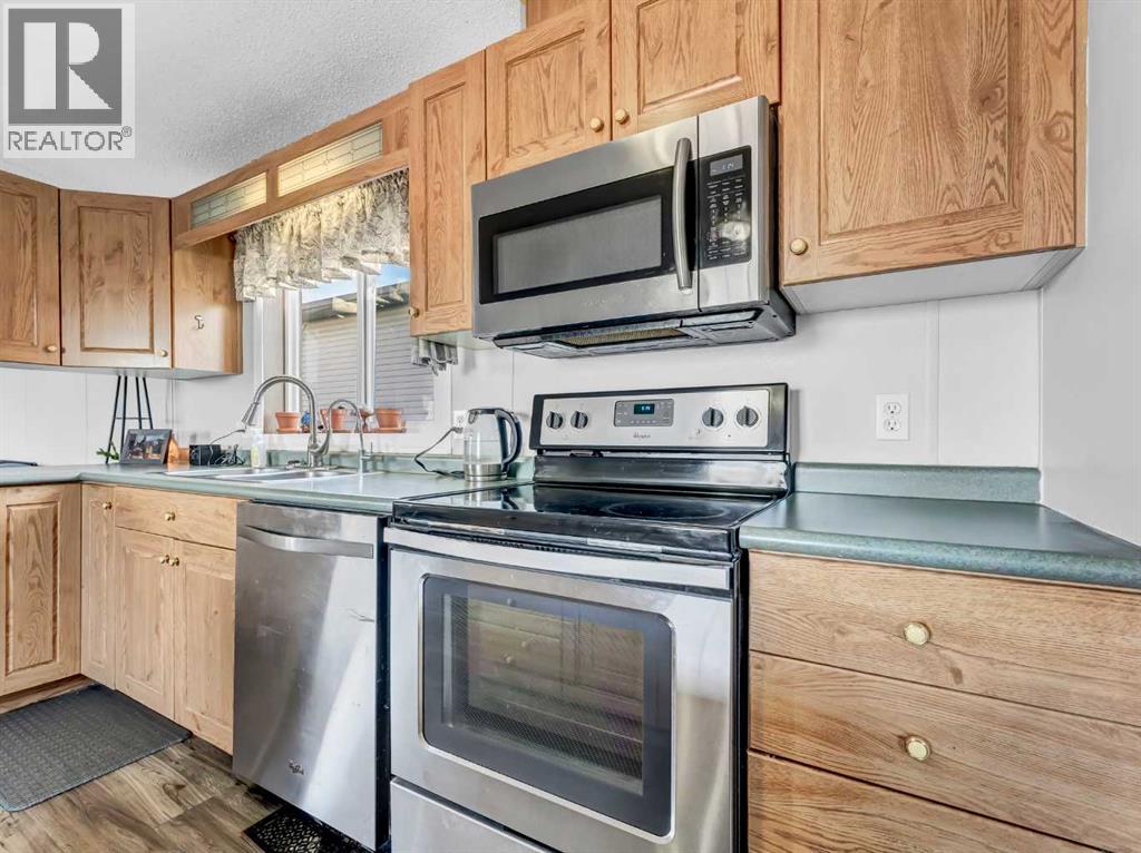 427 Main Street N, Redcliff, Alberta  T0J 2P0 - Photo 9 - A2287545