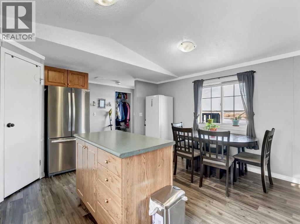 427 Main Street N, Redcliff, Alberta  T0J 2P0 - Photo 7 - A2287545