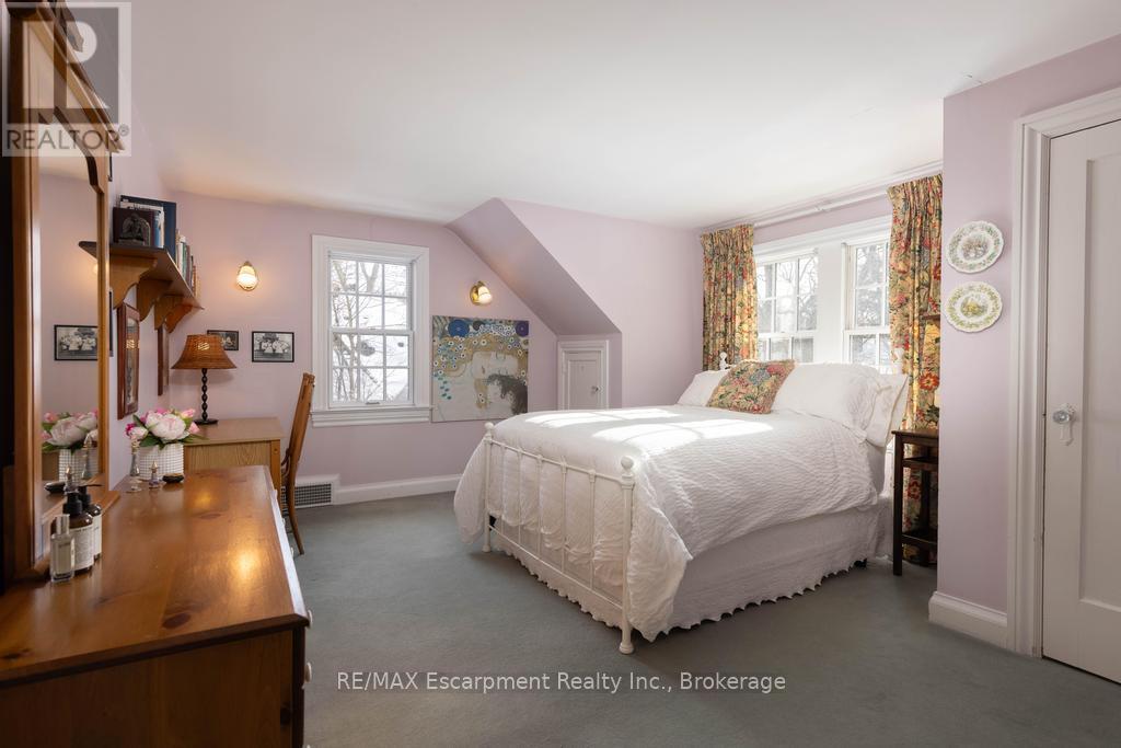 74 Howard Avenue, Oakville, Ontario  L6J 3Y5 - Photo 23 - W12812048