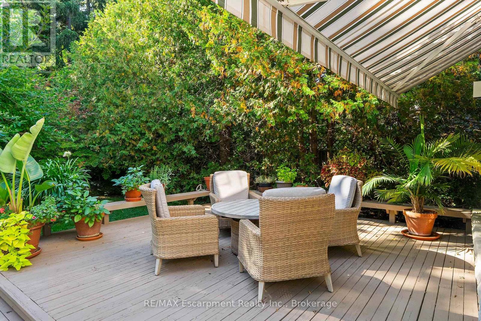 74 Howard Avenue, Oakville, Ontario  L6J 3Y5 - Photo 29 - W12812048