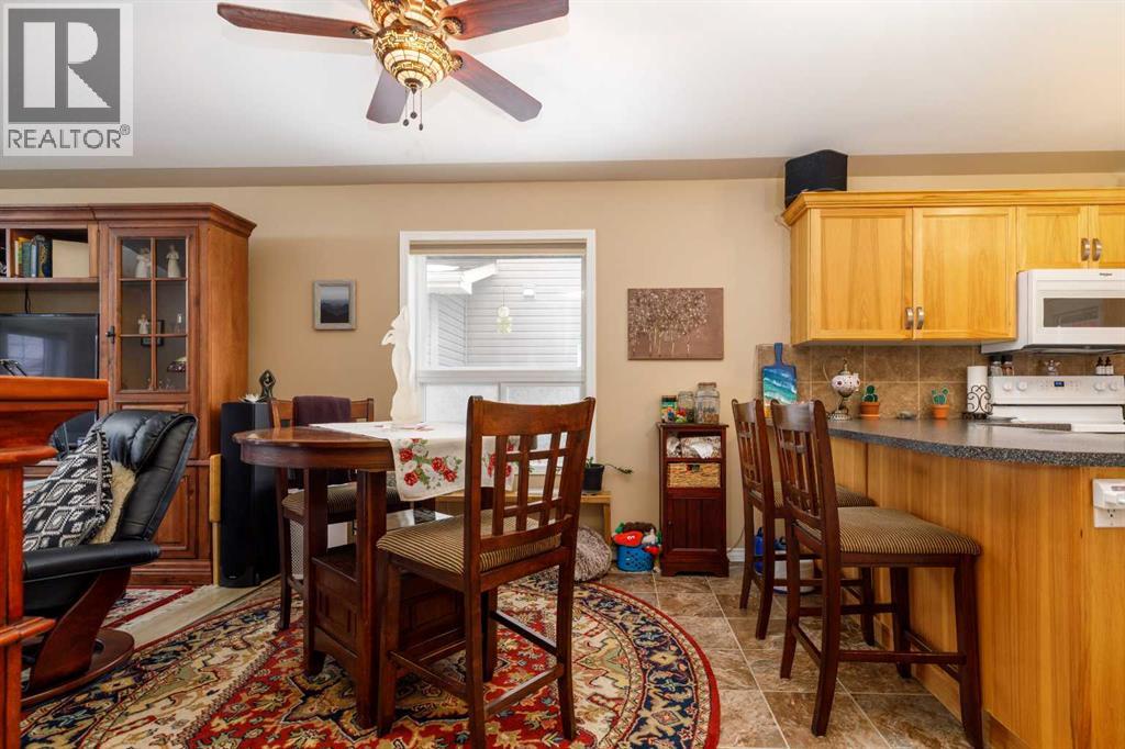 37 Regatta Way, Sylvan Lake, Alberta  T4S 0E8 - Photo 6 - A2289154