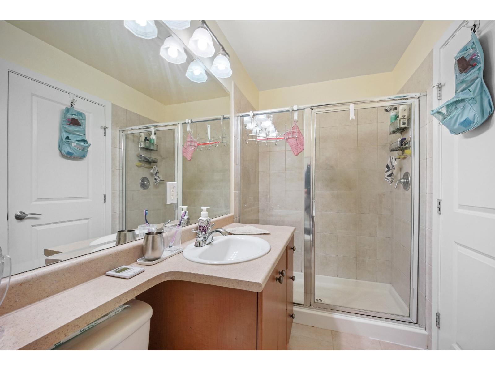 417 15385 101a Avenue, Surrey, British Columbia  V3R 0B4 - Photo 18 - R3098196