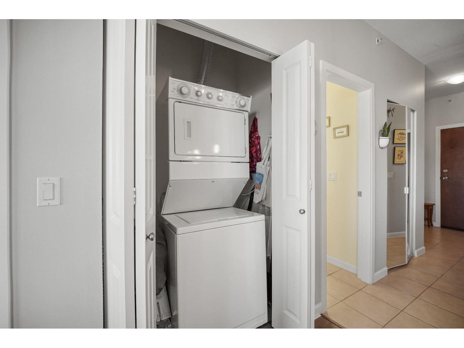 417 15385 101a Avenue, Surrey, British Columbia  V3R 0B4 - Photo 20 - R3098196