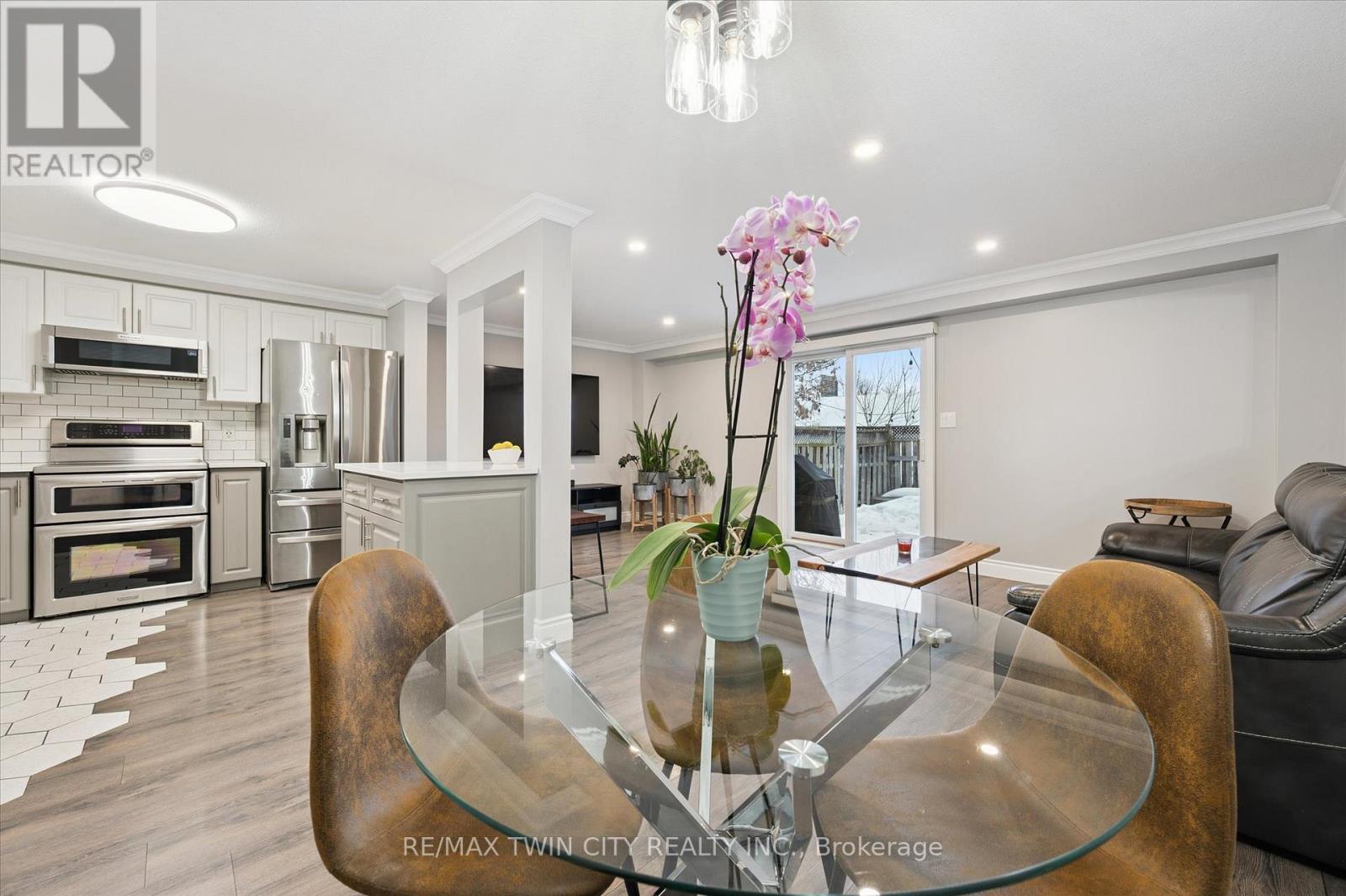 145 Prosperity Drive, Kitchener, Ontario  N2E 4E8 - Photo 10 - X12867544