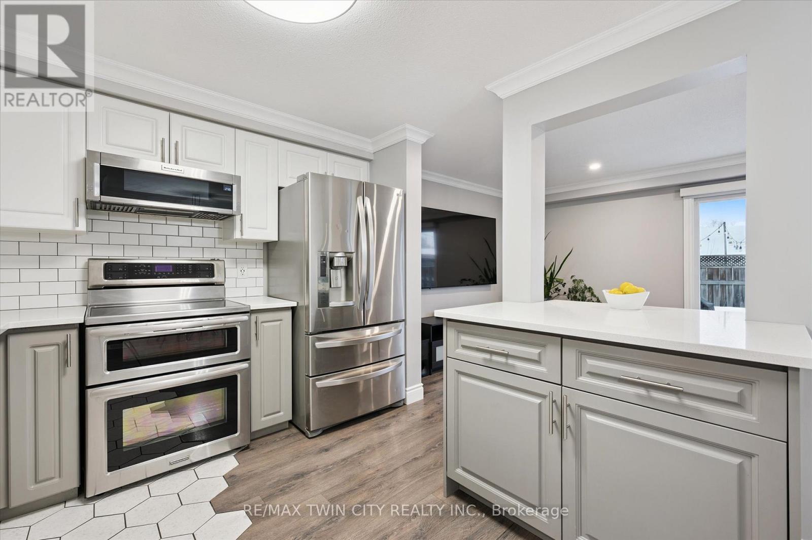 145 Prosperity Drive, Kitchener, Ontario  N2E 4E8 - Photo 13 - X12867544