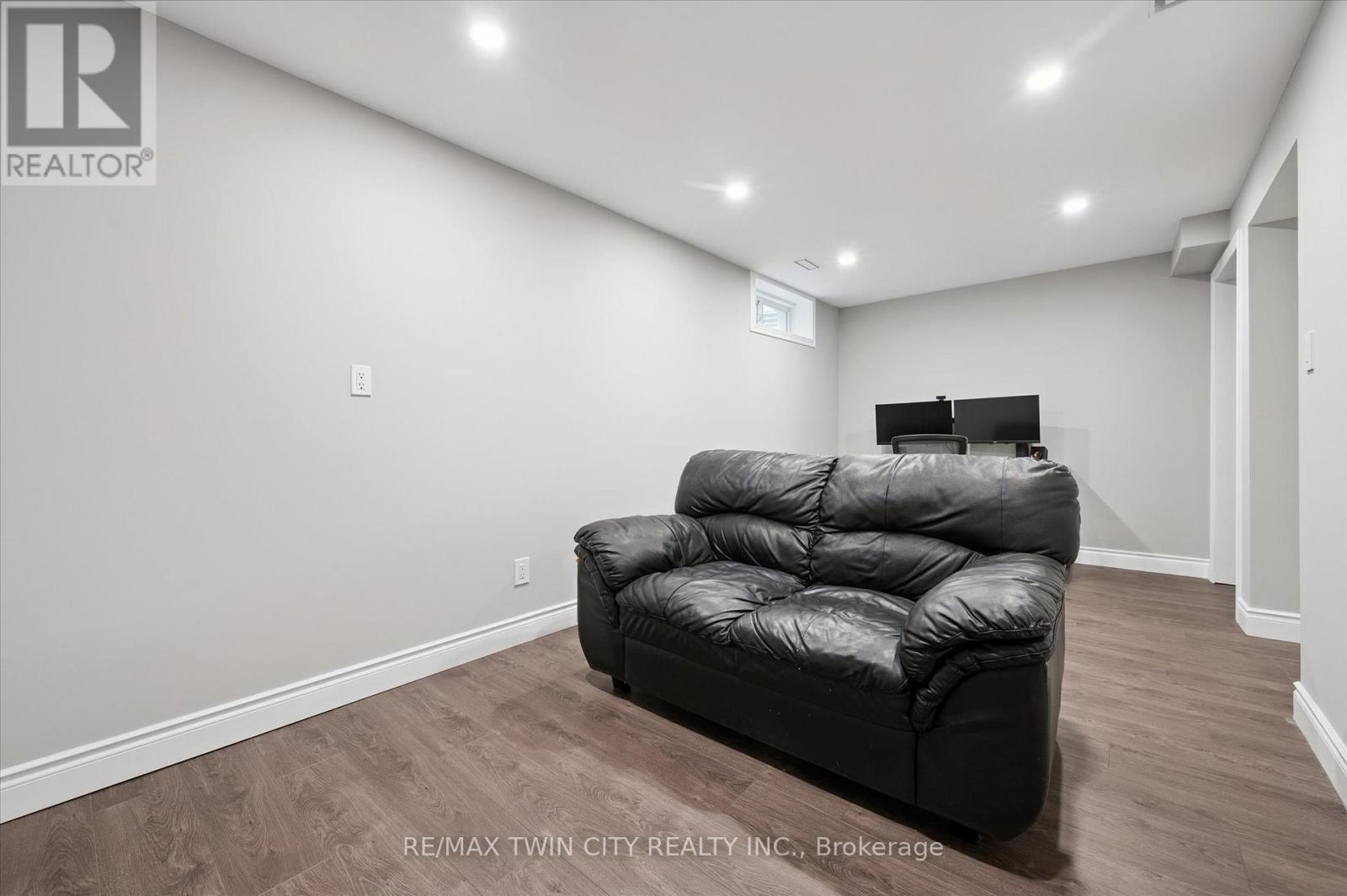 145 Prosperity Drive, Kitchener, Ontario  N2E 4E8 - Photo 26 - X12867544