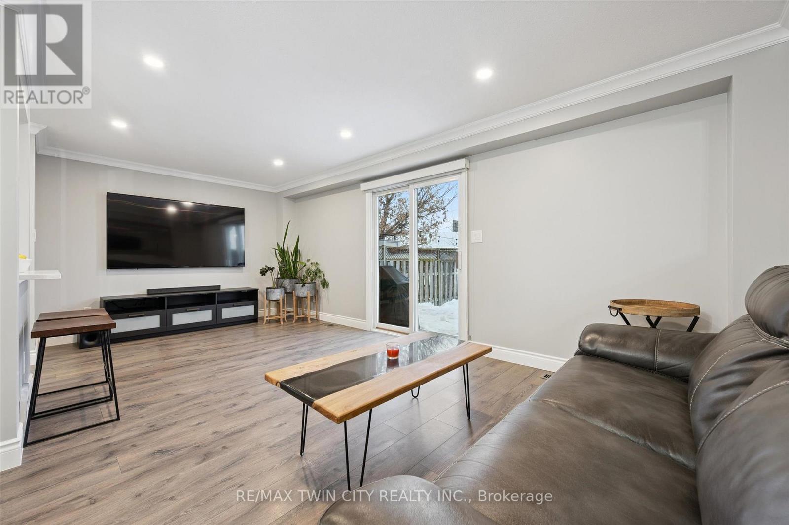 145 Prosperity Drive, Kitchener, Ontario  N2E 4E8 - Photo 8 - X12867544