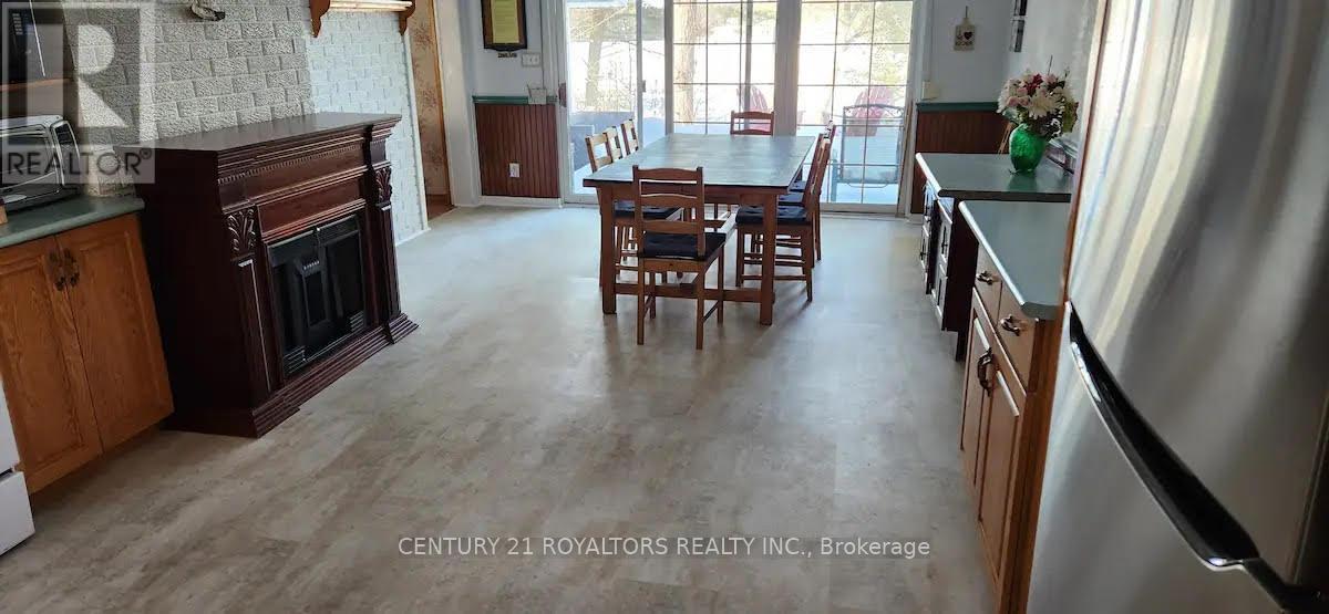 570 Phillip Street E, Gravenhurst, Ontario  P1P 1M3 - Photo 10 - X12867558