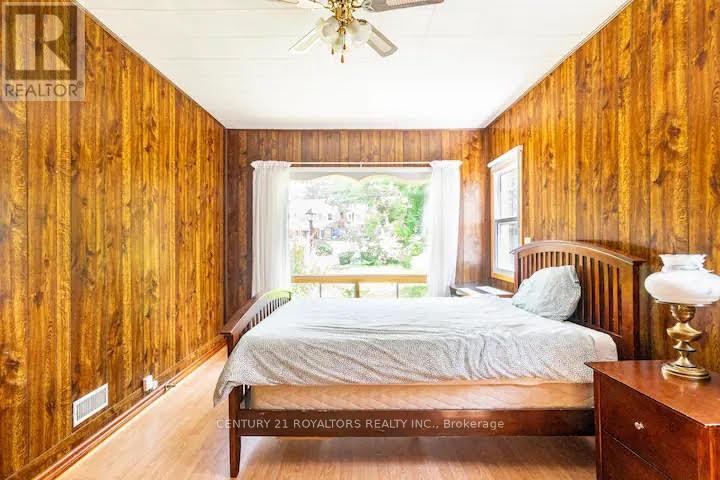 570 Phillip Street E, Gravenhurst, Ontario  P1P 1M3 - Photo 13 - X12867558