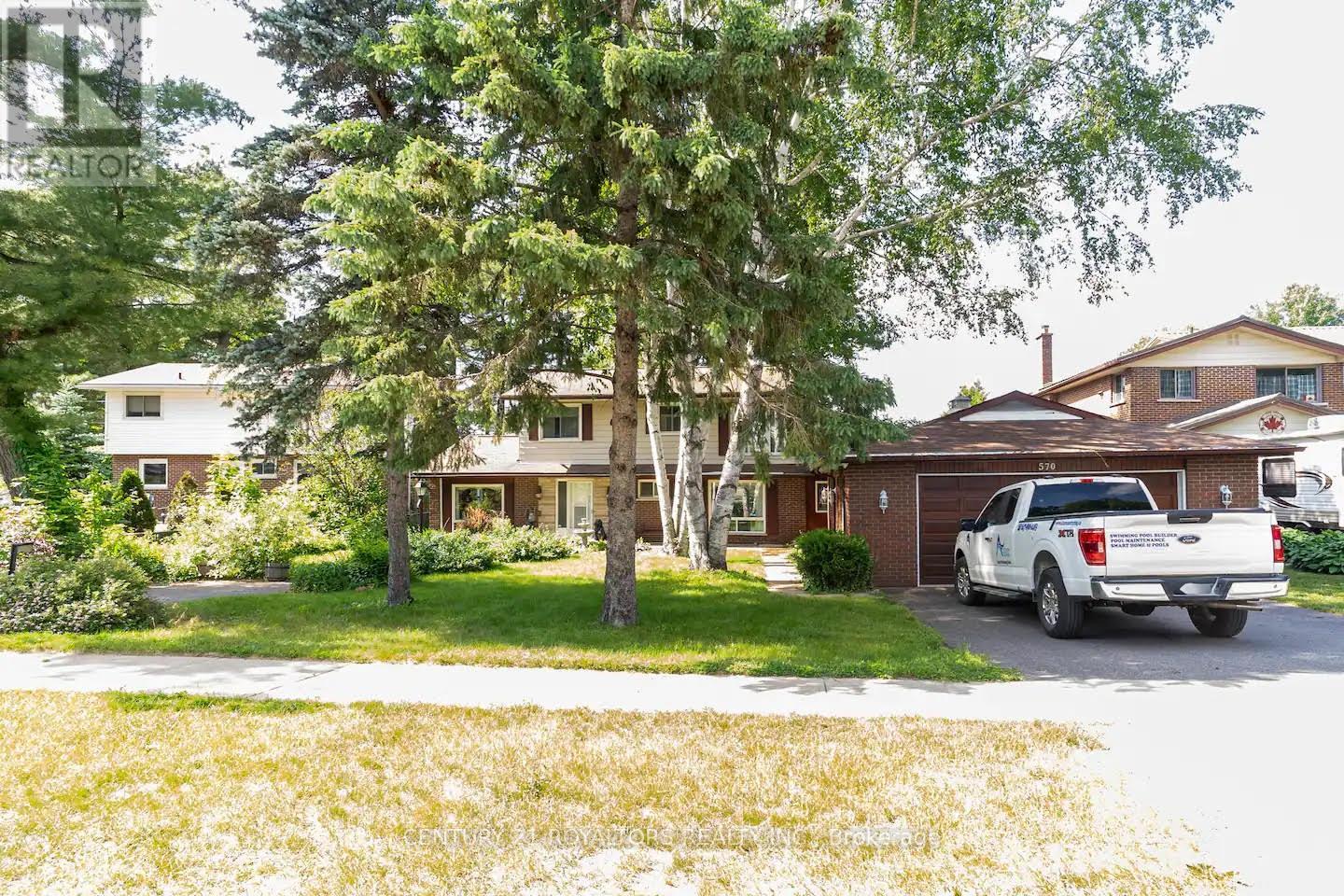 570 Phillip Street E, Gravenhurst, Ontario  P1P 1M3 - Photo 4 - X12867558