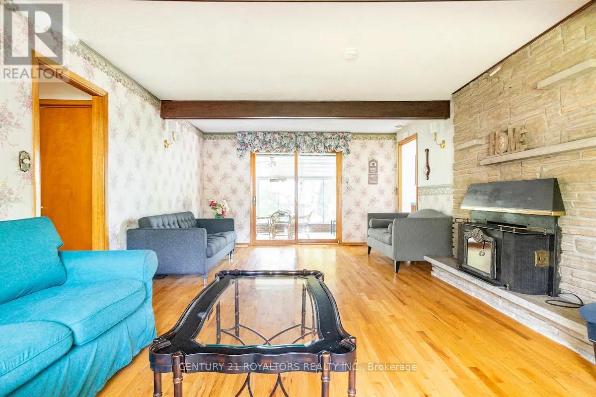 570 Phillip Street E, Gravenhurst, Ontario  P1P 1M3 - Photo 7 - X12867558