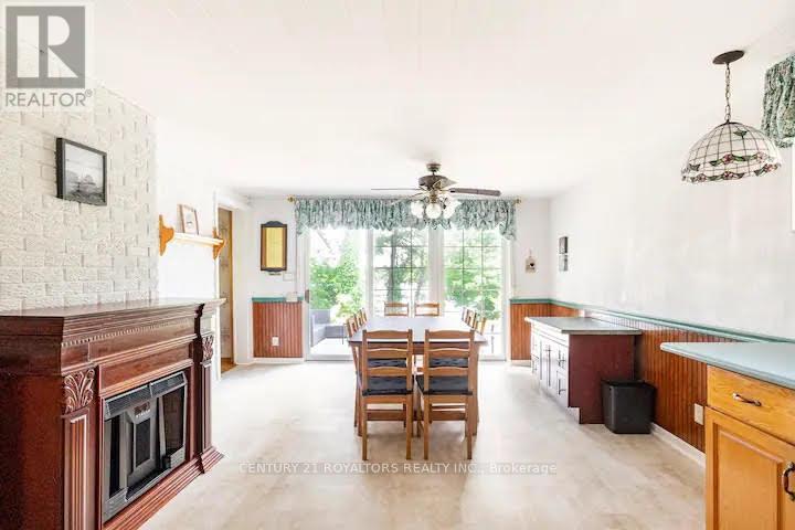 570 Phillip Street E, Gravenhurst, Ontario  P1P 1M3 - Photo 9 - X12867558