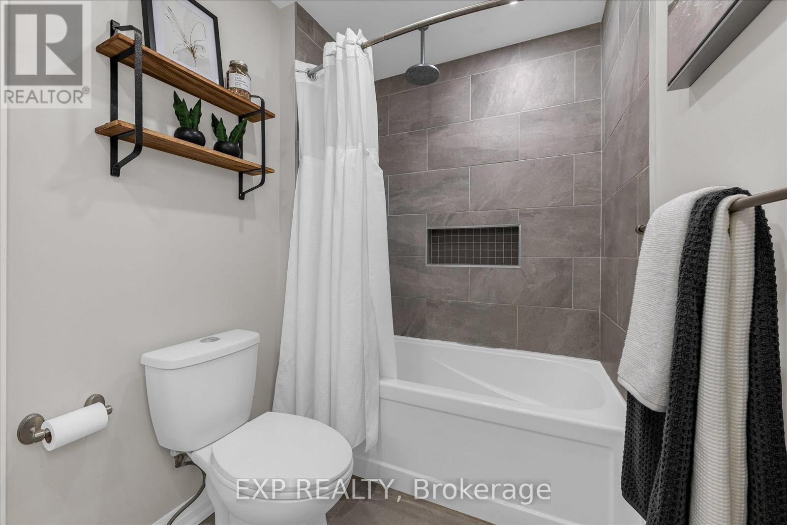 23 Hedge Lawn Drive, Grimsby, Ontario  L3M 5G9 - Photo 29 - X12867676