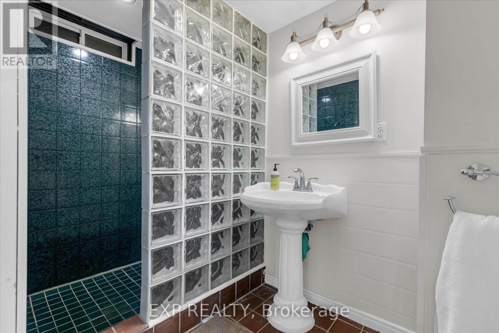 23 Hedge Lawn Drive, Grimsby, Ontario  L3M 5G9 - Photo 34 - X12867676