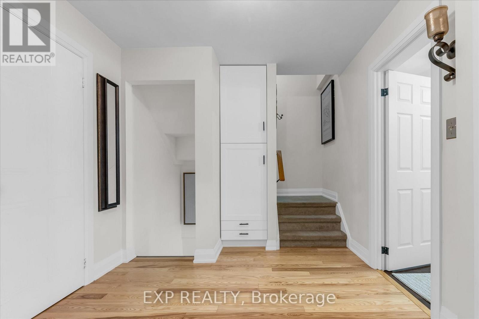 23 Hedge Lawn Drive, Grimsby, Ontario  L3M 5G9 - Photo 5 - X12867676