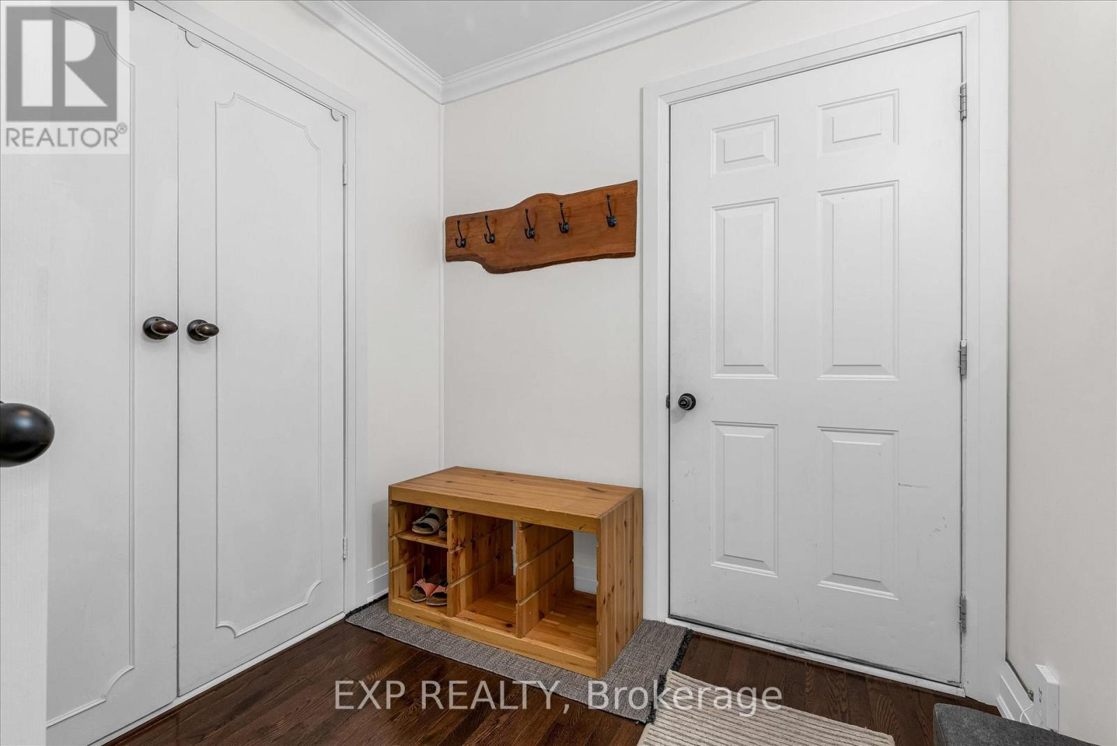 23 Hedge Lawn Drive, Grimsby, Ontario  L3M 5G9 - Photo 6 - X12867676