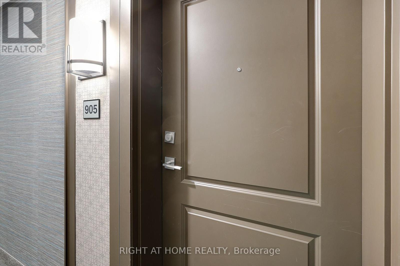 905 - 460 Dundas Street E, Hamilton, Ontario  L8B 2A5 - Photo 2 - X12867730