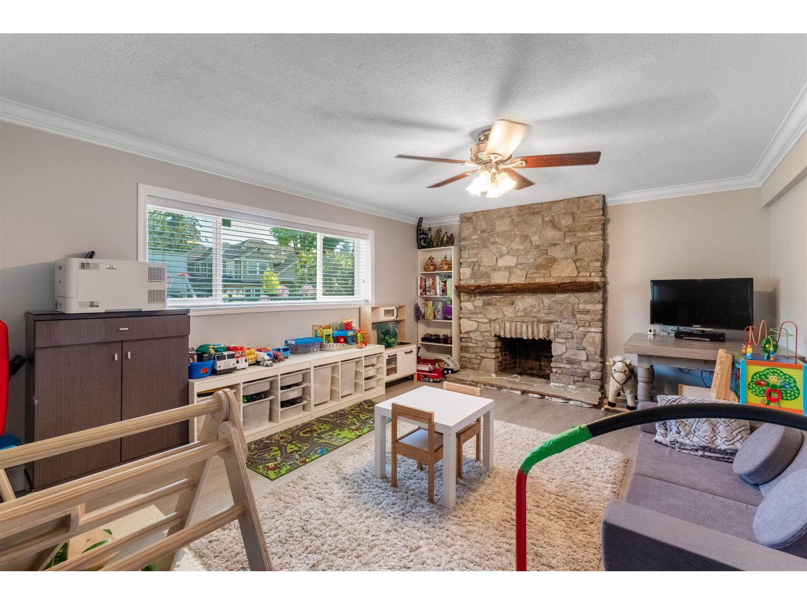 14917 92 Avenue, Surrey, British Columbia  V3R 1B9 - Photo 3 - R3097509