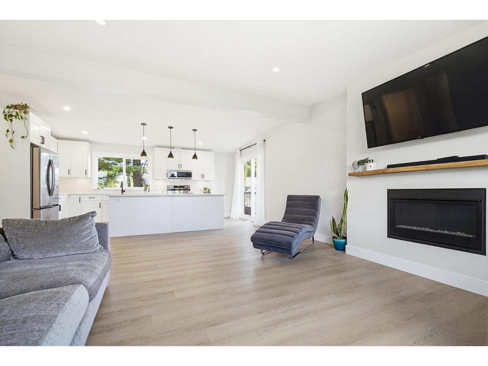 36143 Shore Road, Mission, British Columbia  V2V 4J1 - Photo 12 - R3097636