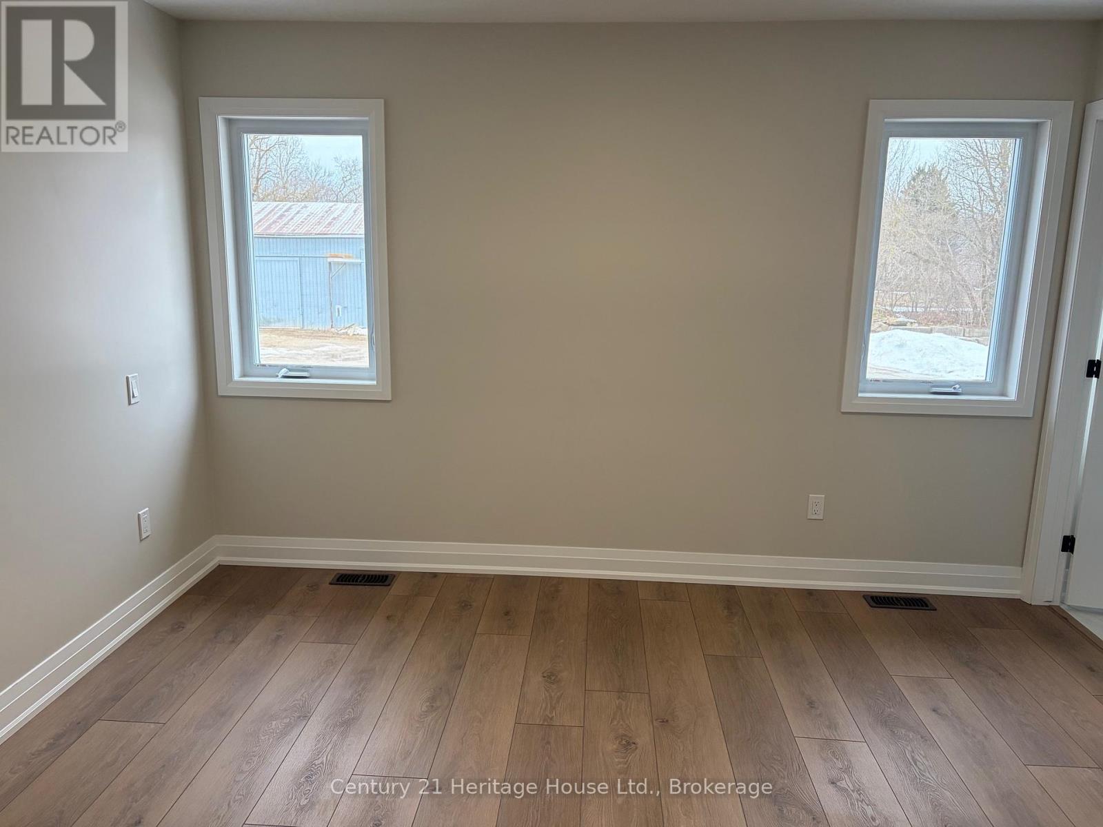 4 - 229 Bruce Street S, West Grey, Ontario  N0G 1R0 - Photo 13 - X12468225