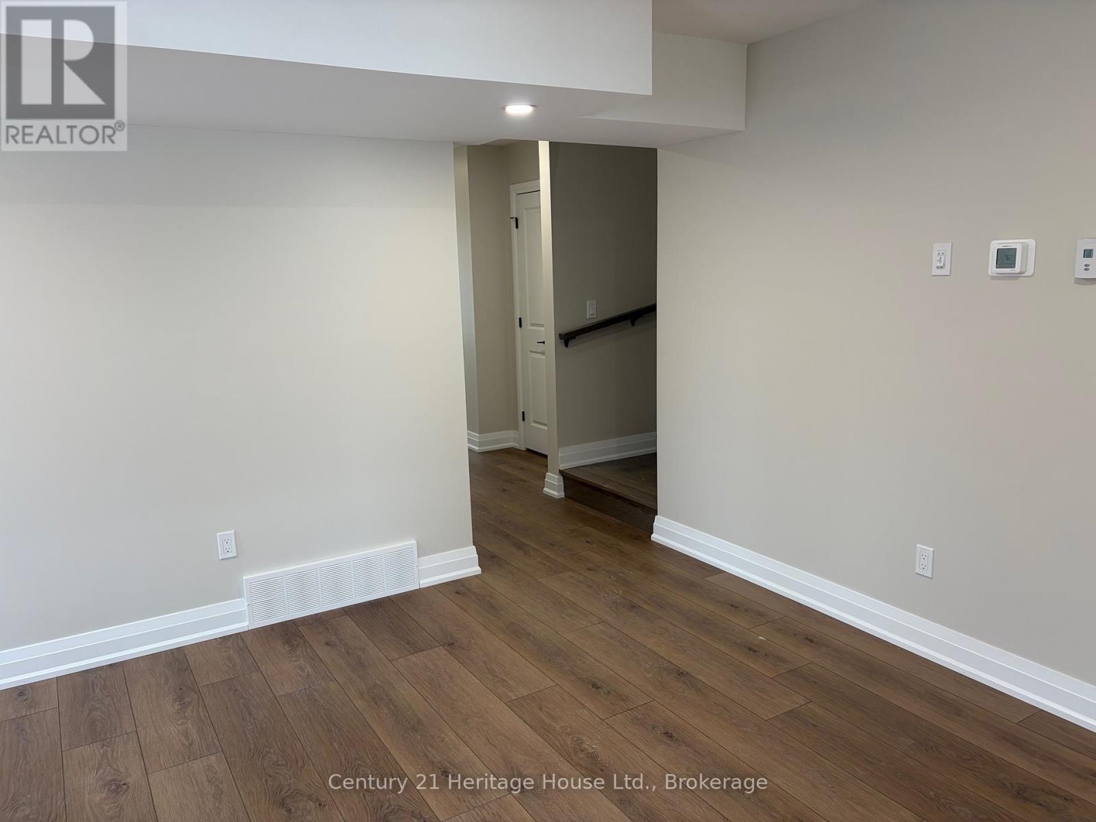 4 - 229 Bruce Street S, West Grey, Ontario  N0G 1R0 - Photo 8 - X12468225