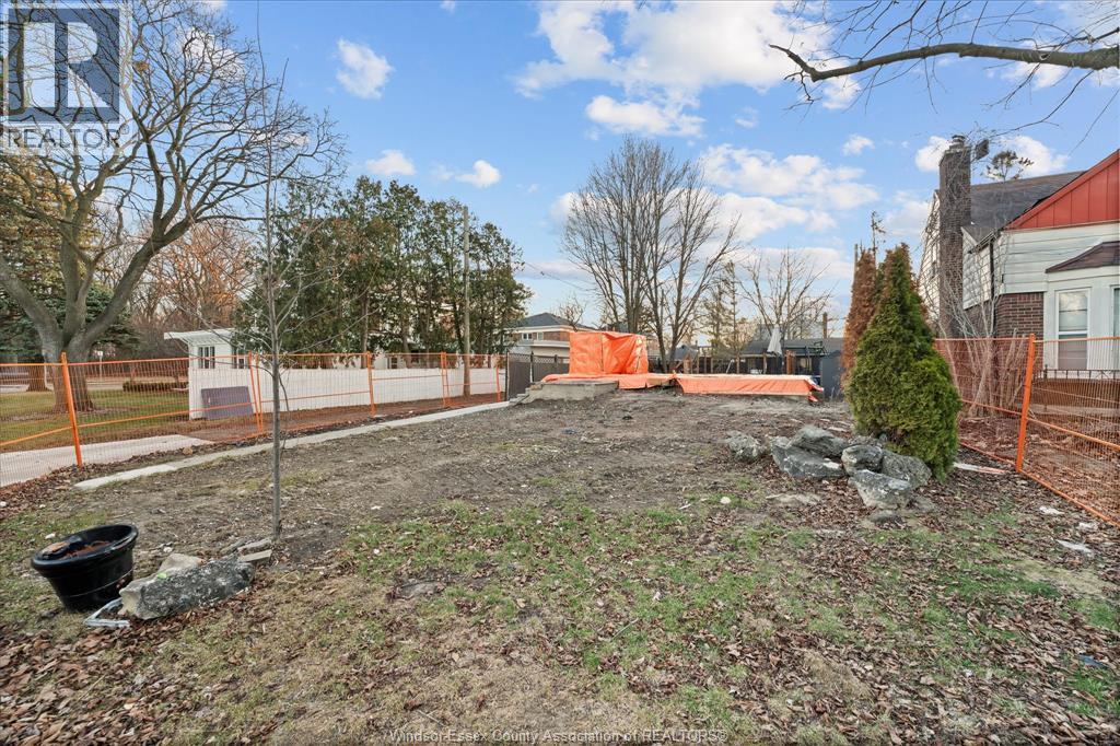 2383 Moy Avenue, Windsor, Ontario  N8W 2M9 - Photo 13 - 26005037