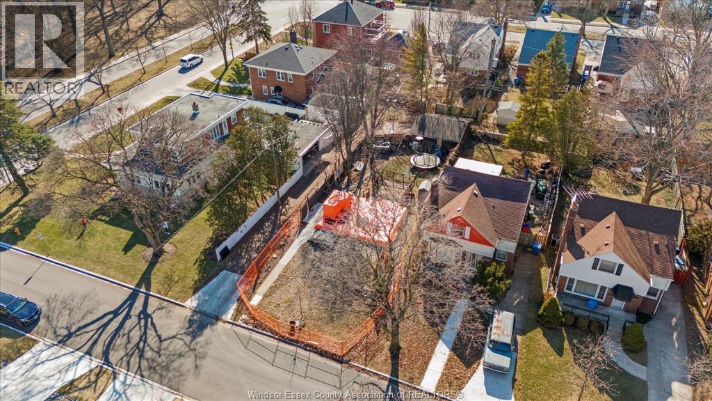 2383 Moy Avenue, Windsor, Ontario  N8W 2M9 - Photo 3 - 26005037